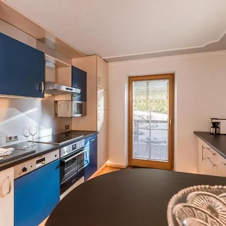 Chalet Weinberg With Private Sauna And 6 Bedrooms בקתה קירשברג אין טירול