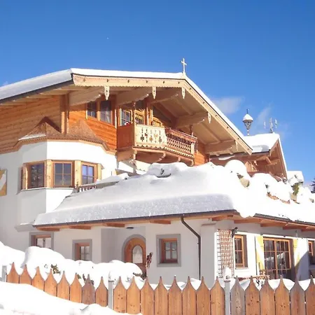 Chalet Weinberg With Private Sauna And 6 Bedrooms Kirchberg in Tirol