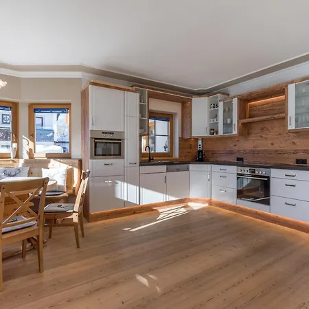 Chalet Weinberg With Private Sauna And 6 Bedrooms Kirchberg in Tirol